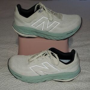 New Balance Women's Fresh Foam X 860v14 Running Shoes